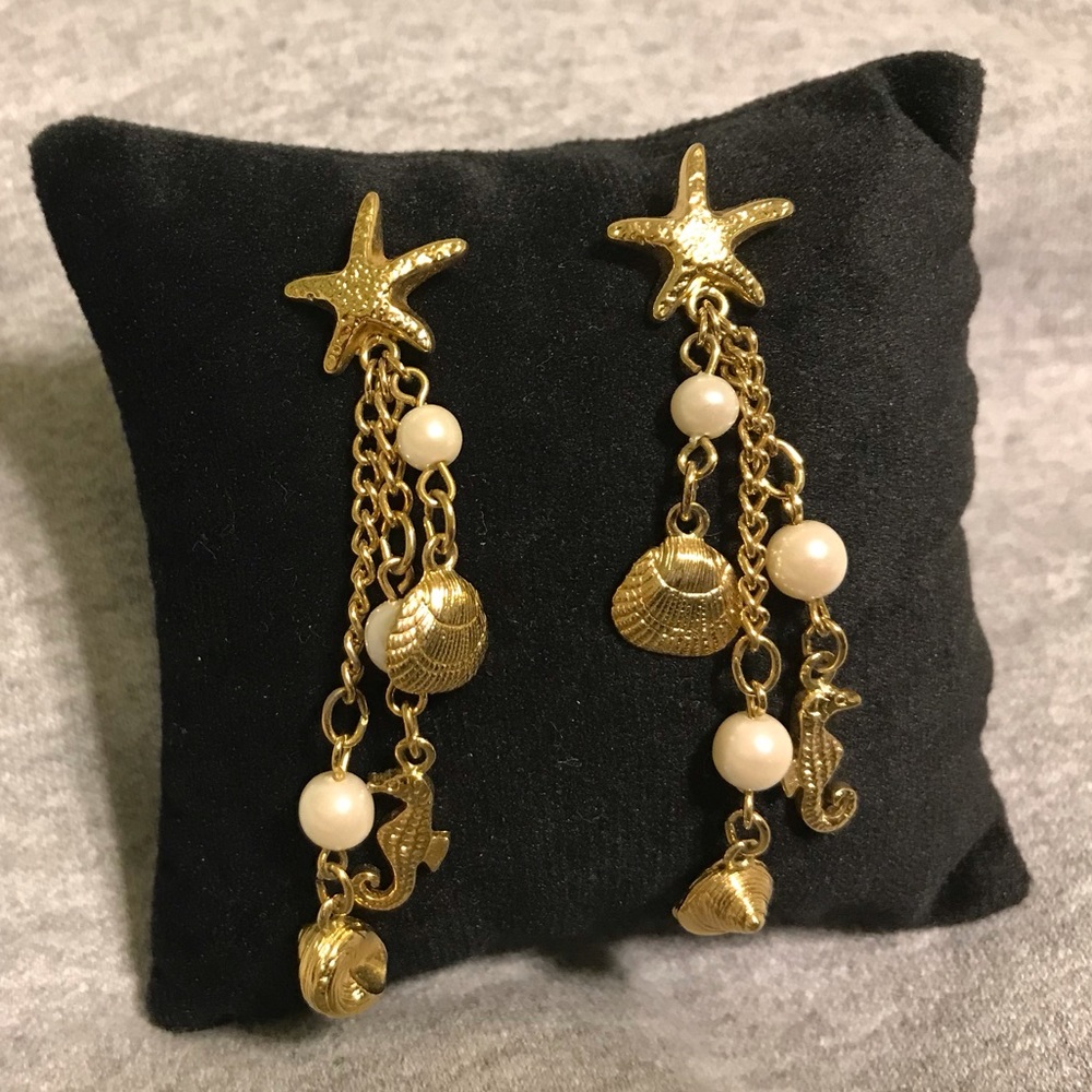 Goldplated Pearl & Seashell Post Earrings